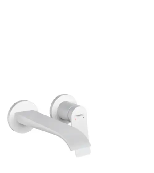 Wandmontierter, weißer Hansgrohe Wasserhahn mit flachem Auslauf und Bedienhebel. Geeignet für Unterputzinstallation.